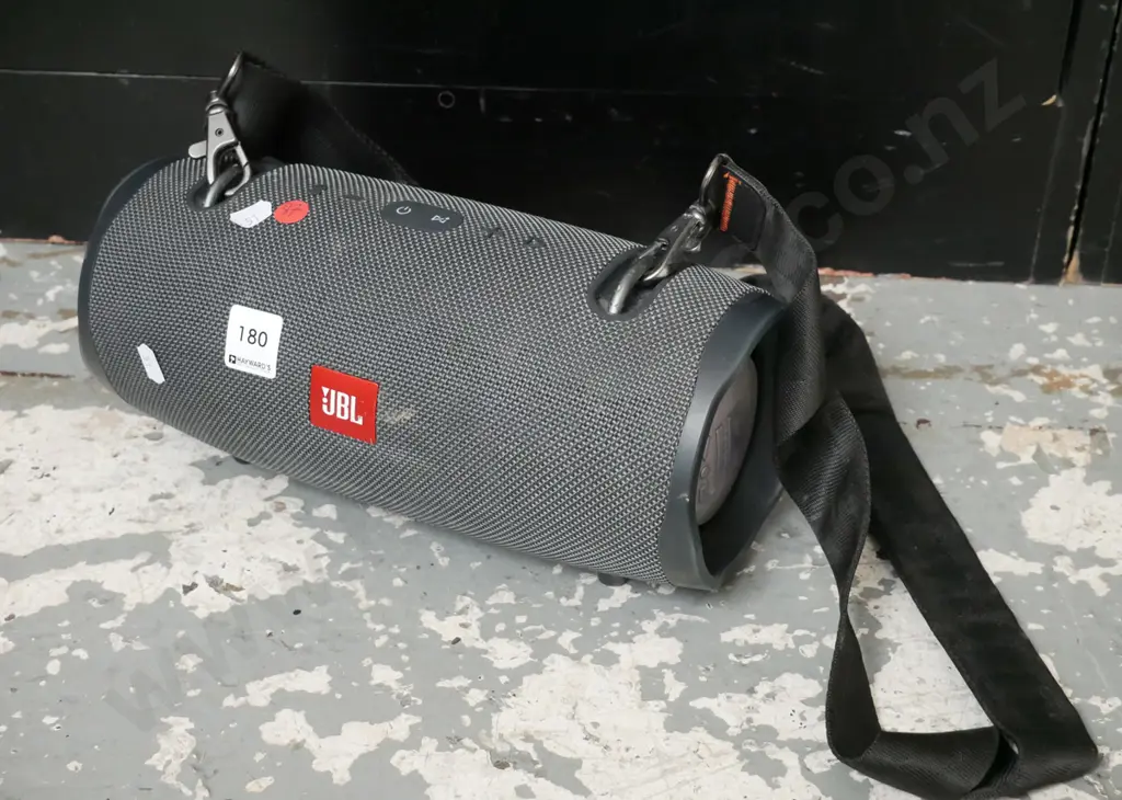 JBL Xtreme 2 portable, waterproof Bluetooth speaker - no power cord Image 1++