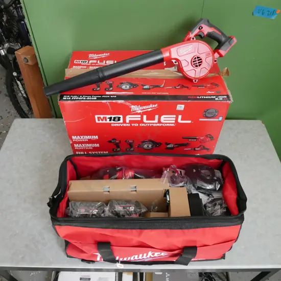 Milwaukee M18 Fue,  battery powered 6 tool set
