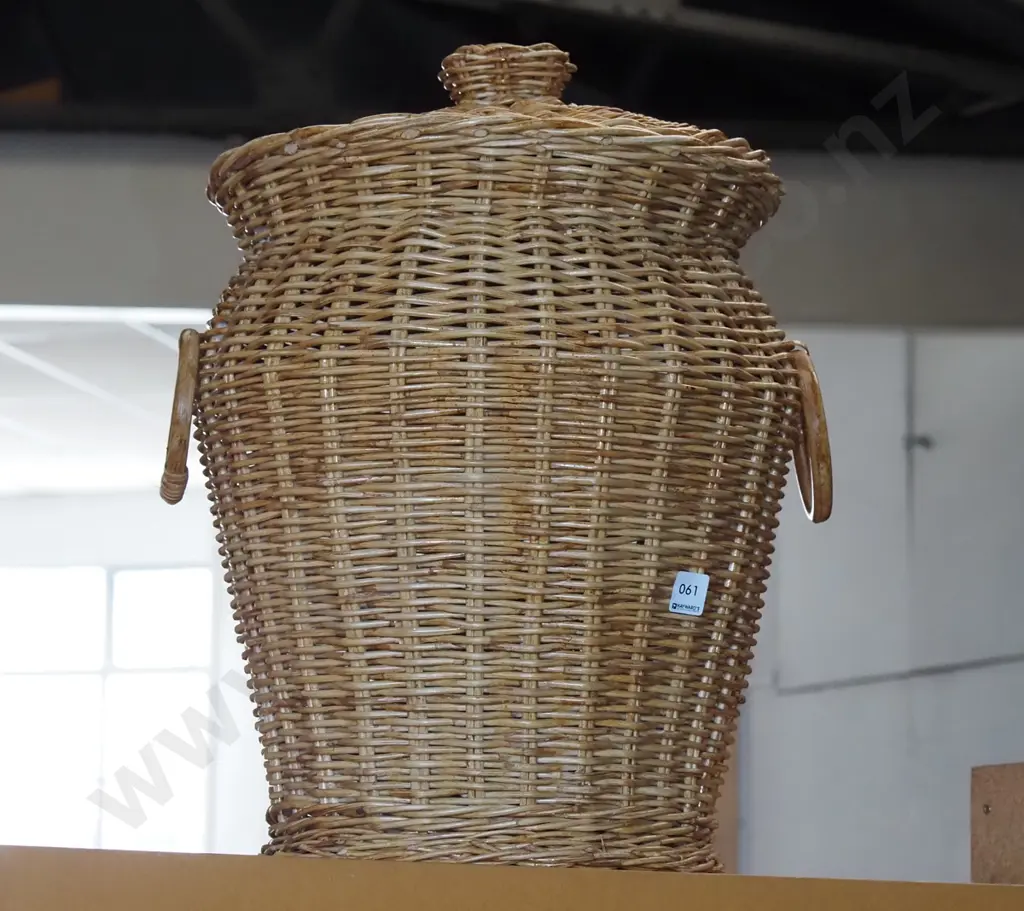 cane laundry hamper H500 Image 1++