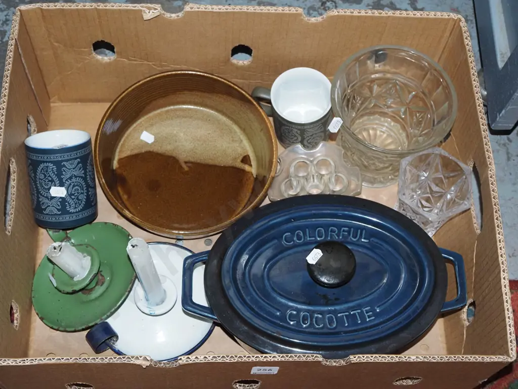 box; glass vases, coffee cups, chamber sticks etc Image 1++