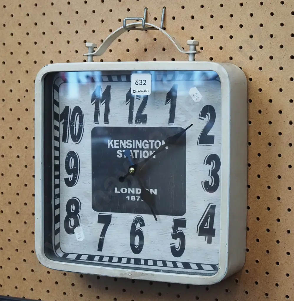 reproduction London wall clock Image 1++