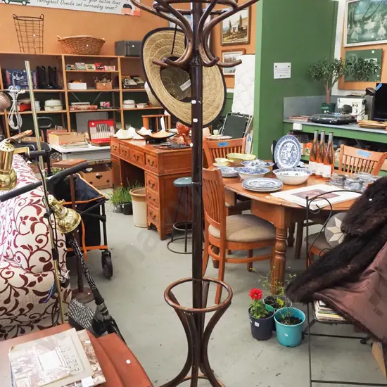 coat stand