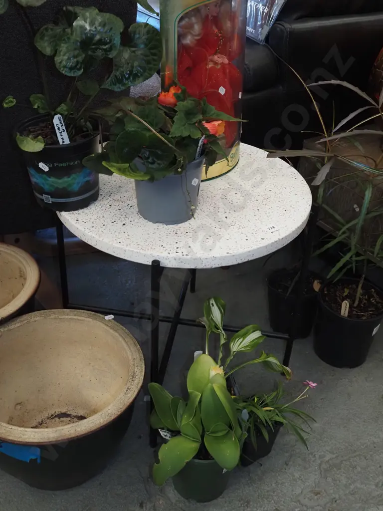 composite topped metal based end table Image 1++