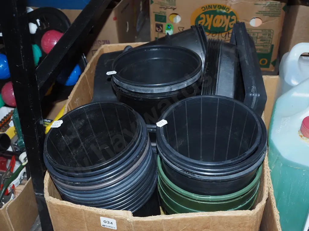 box of garden planters Image 1++