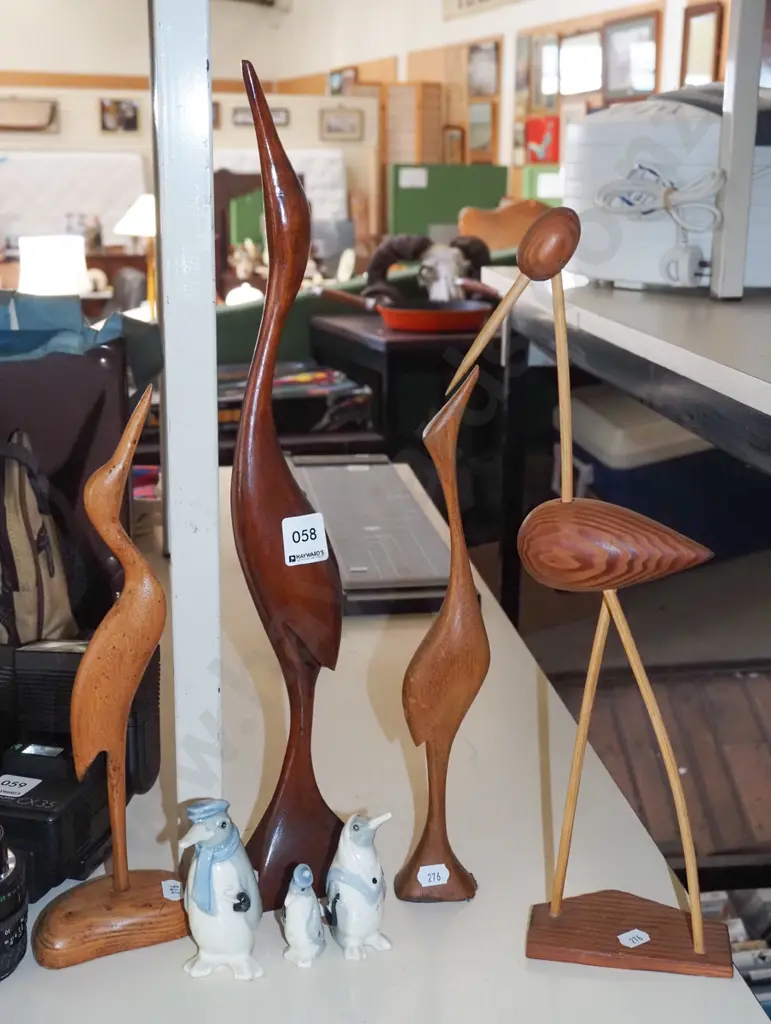 ceramic penguins, 4x wooden birds H450 Image 1++