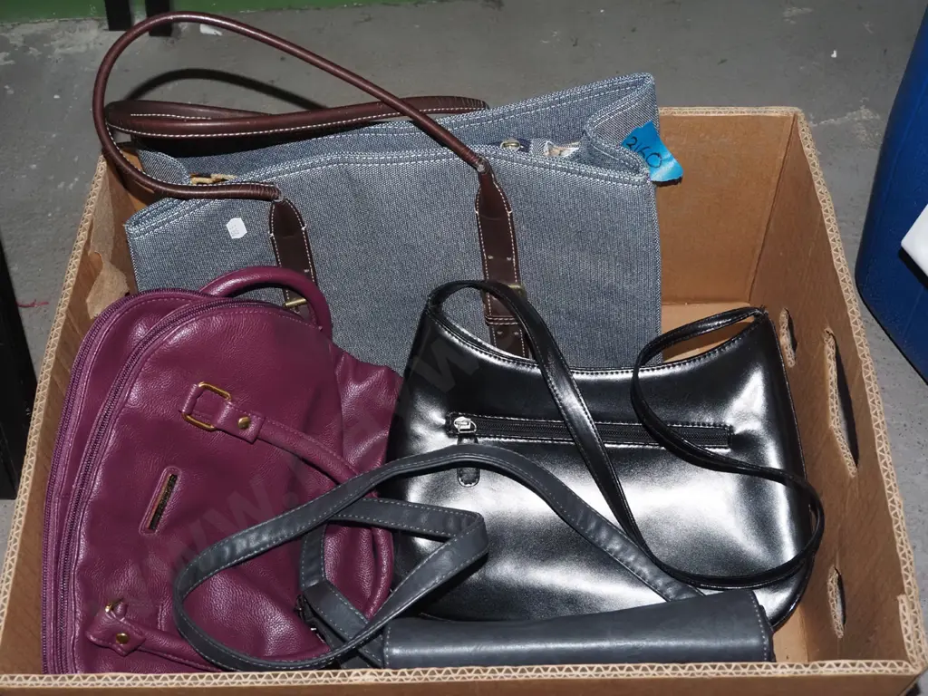box of hand bags Image 1++