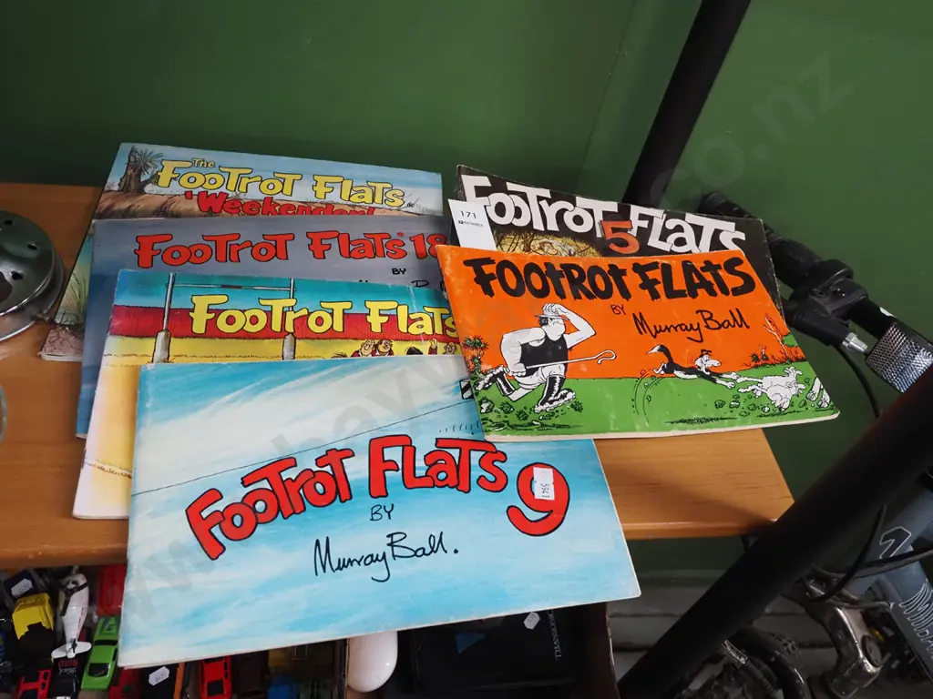 Footrot Flats books - original,5,9,11,18, weekender Image 1++
