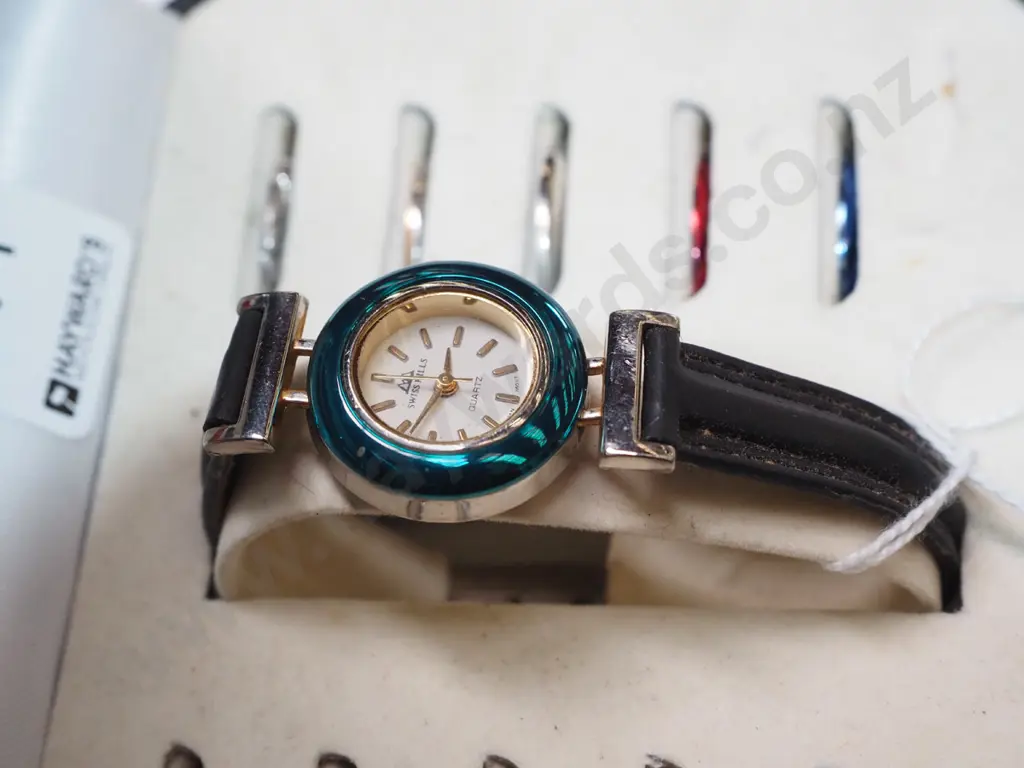 ladies watch in box with assorted accessories Image 1++
