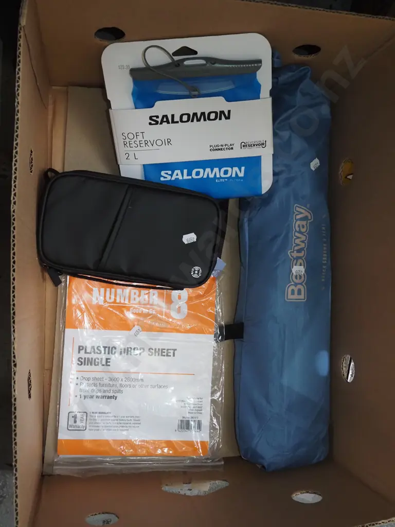 box; beach tent, water reservoir, drop sheet etc Image 1++