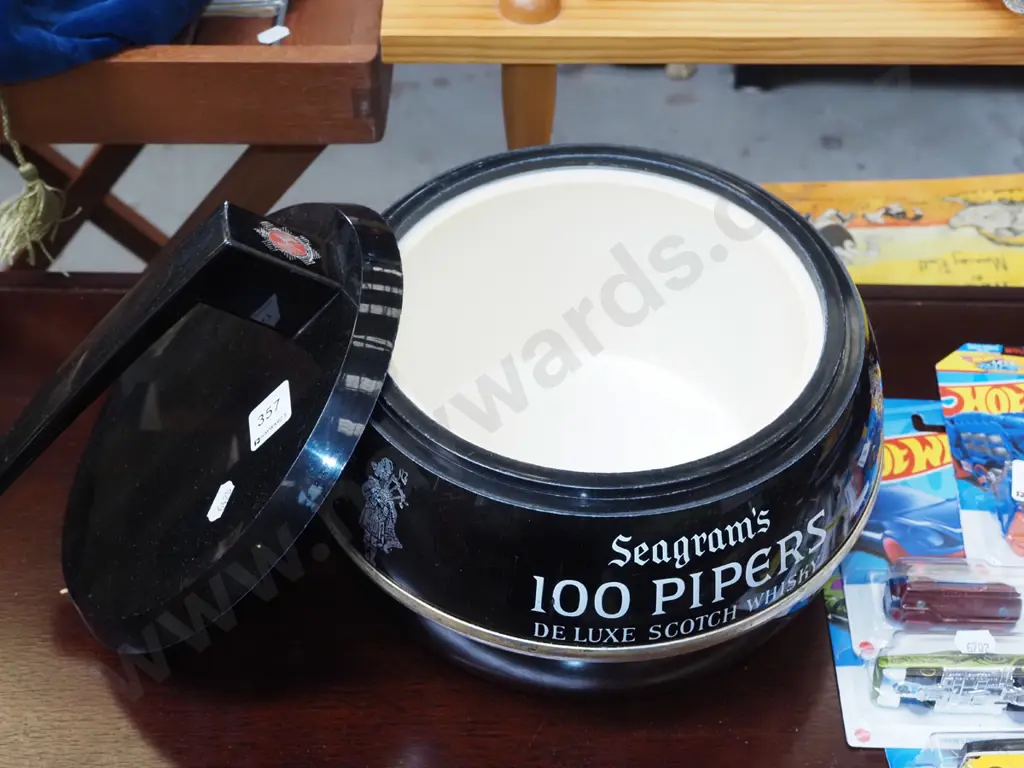 Segrams Scotch whisky lidded ice bucket H200 Image 1++