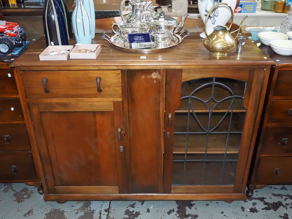 Edwardian sideboard - 1 leadlight,1 solid drawer, 1 door, small triangular mirror on top H990 W1160 D500 Image 1++