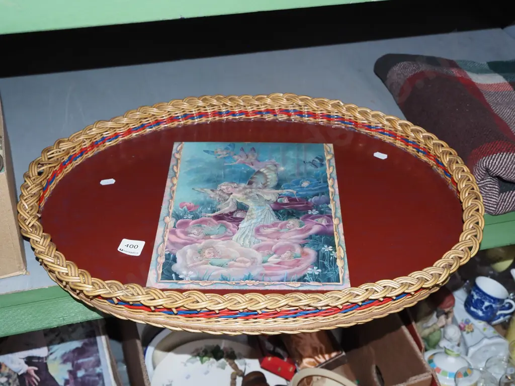woven plastic rimmed tray with fairy print Image 1++