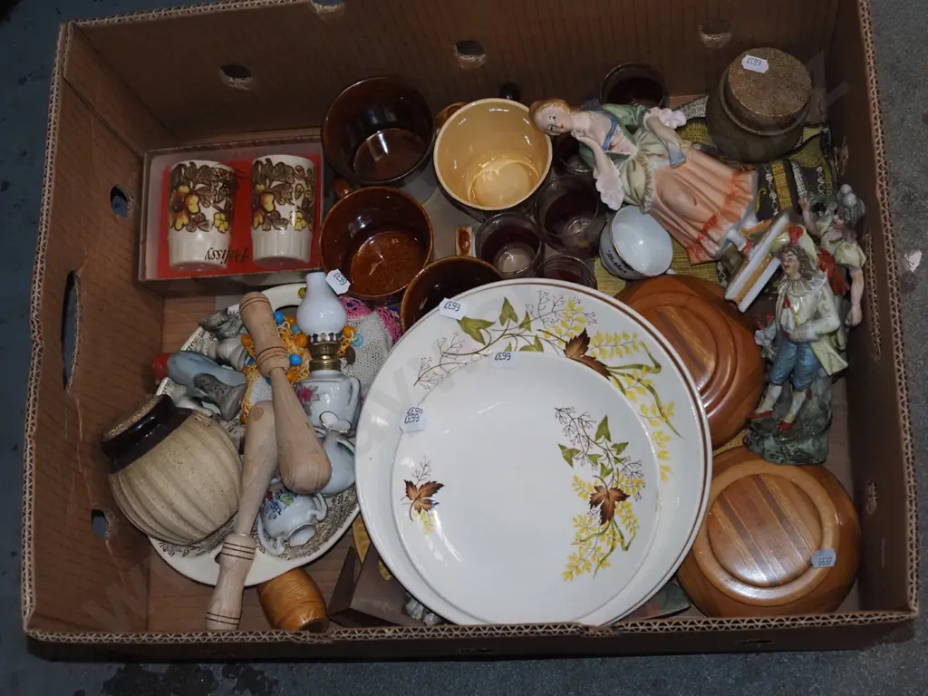 box; figurines, Crown Lynn cups, plates etc Image 1++