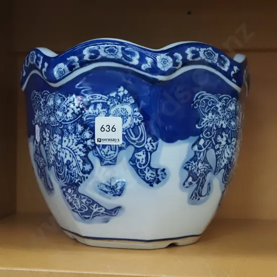 blue and white jardiniere