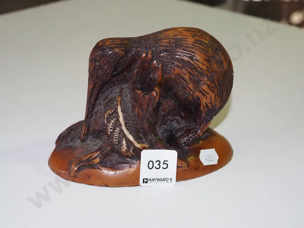 composite kiwi vase H100 Image 1++