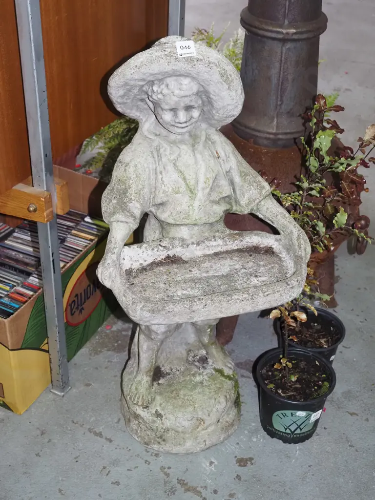concrete garden ornament/plant stand - boy with tray H760 Image 1++
