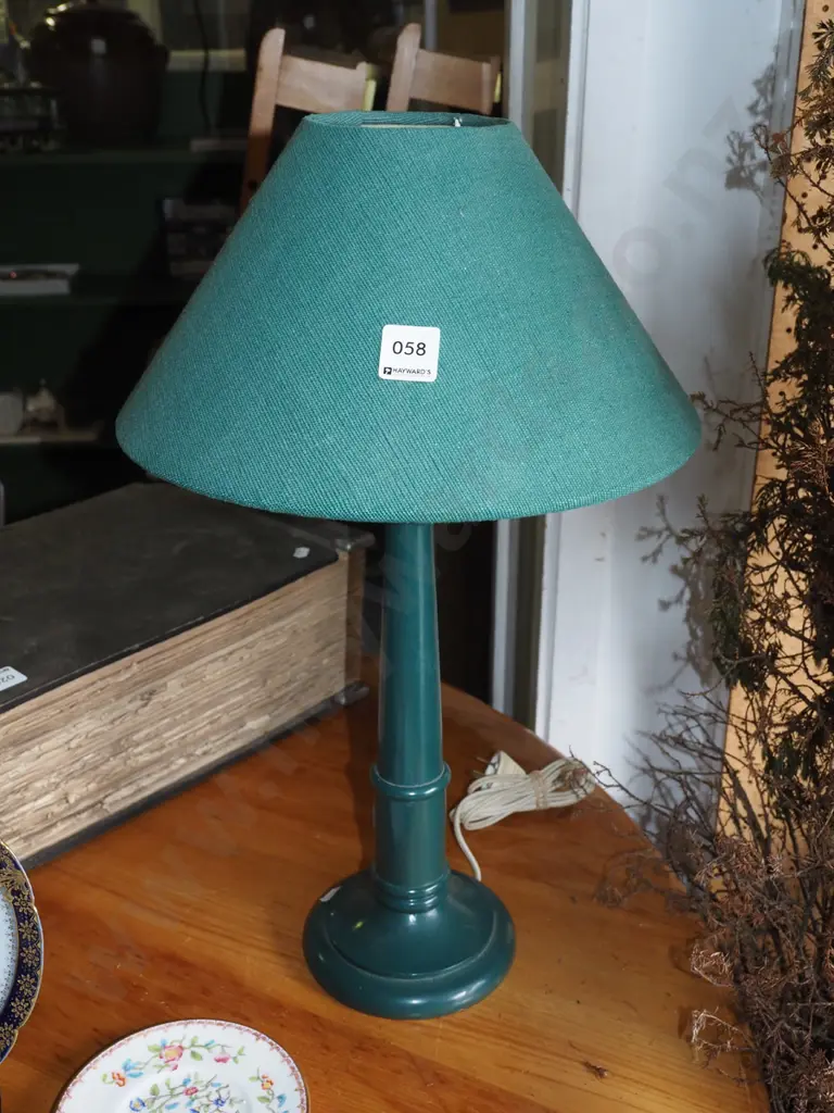 green wood based table lamp H520 Image 1++