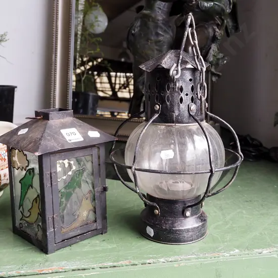 pair of candle lanterns H300