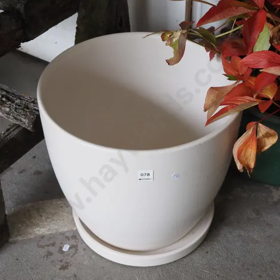 white ceramic planter and drip tray H340