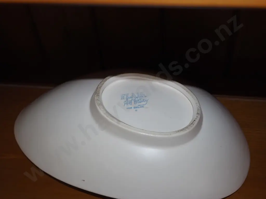 Crown Lynn Flair retro bowl L290 Image 1++