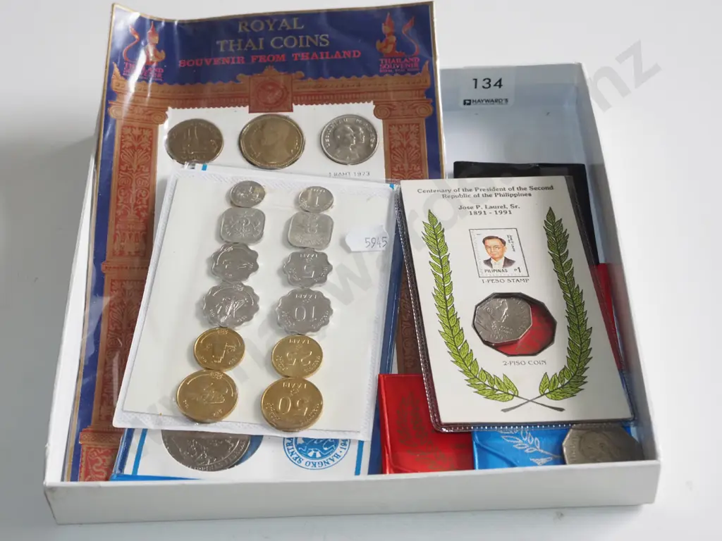tray of coins   Image 1++