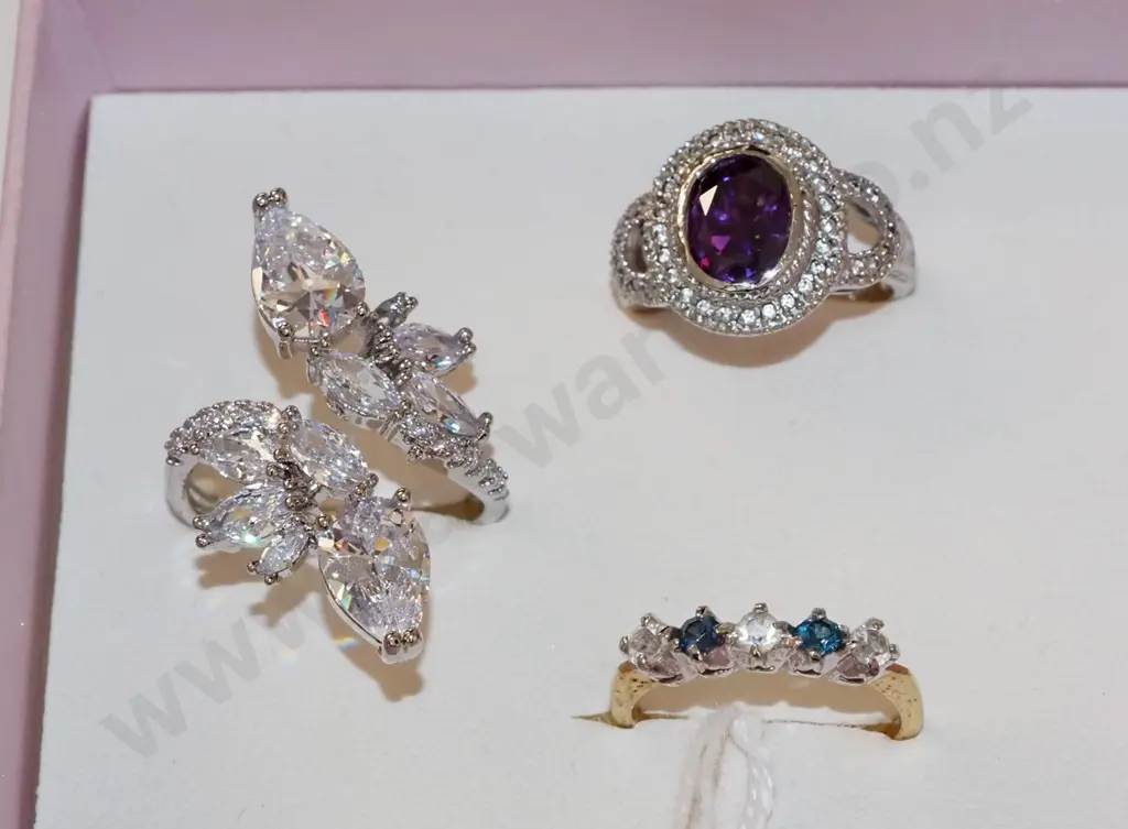 3x decorative costume rings Image 1++