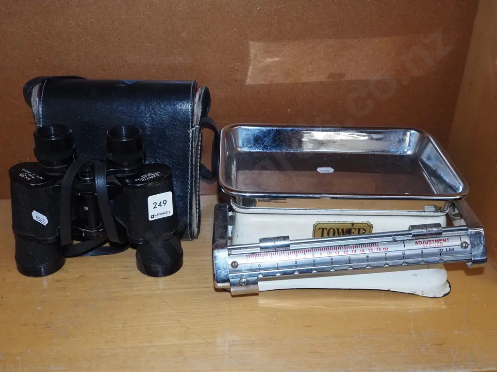 7x35 field binoculars, scales Image 1++