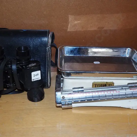 7x35 field binoculars, scales