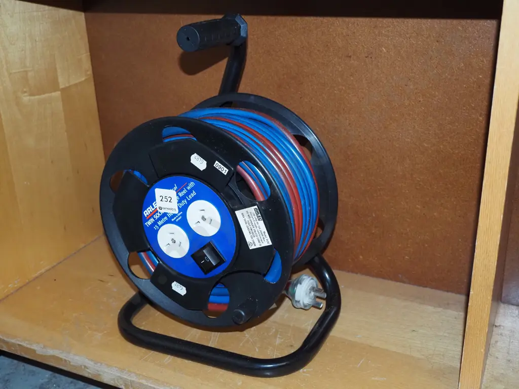 Arlec extension cord on reel Image 1++