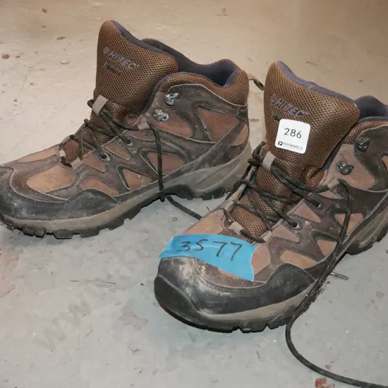 pair of High Tec US size 8 tramping boots