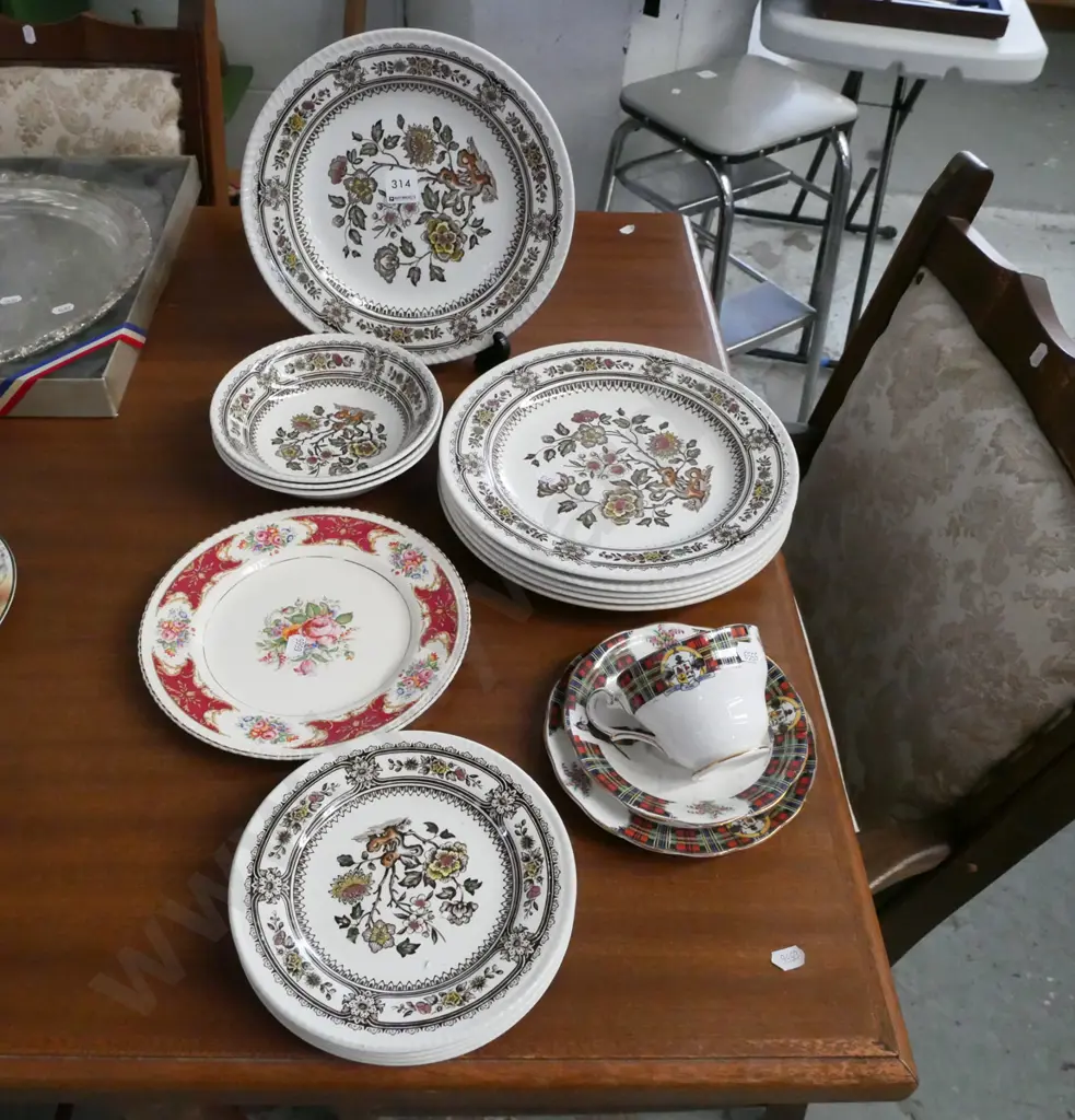 Woods & Sons Dorset plates, bowls, trio, Simpsons plate Image 1++