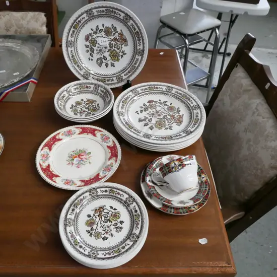 Woods & Sons Dorset plates, bowls, trio, Simpsons plate