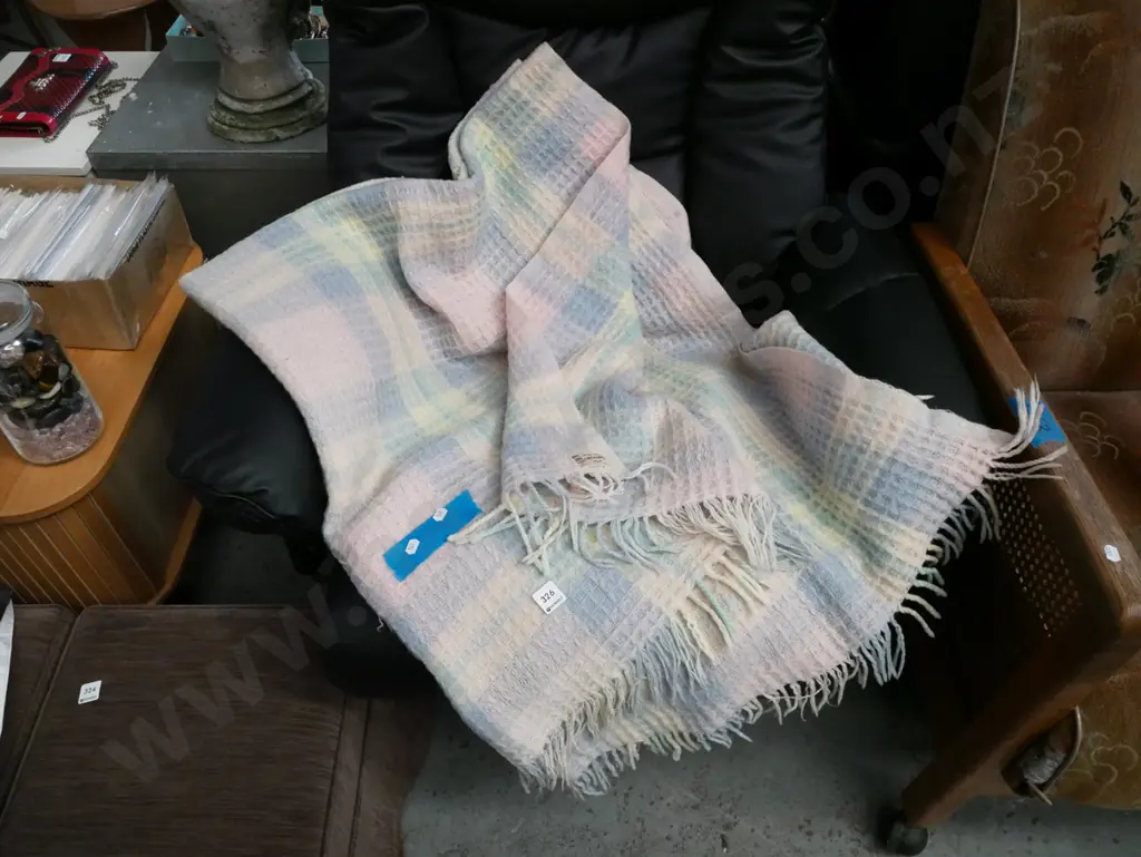 checked woollen blanket Image 1++