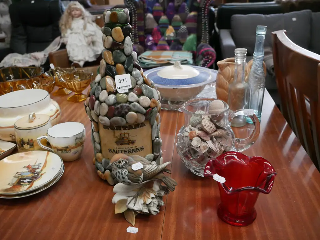 ruby glass vase, bird figurine, stone decorated bottle, crystal jug of seashells Image 1++