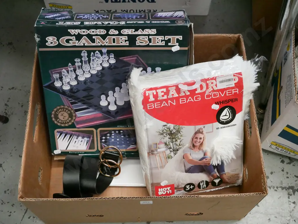 box; chess set, bean bag cover, belt Image 1++
