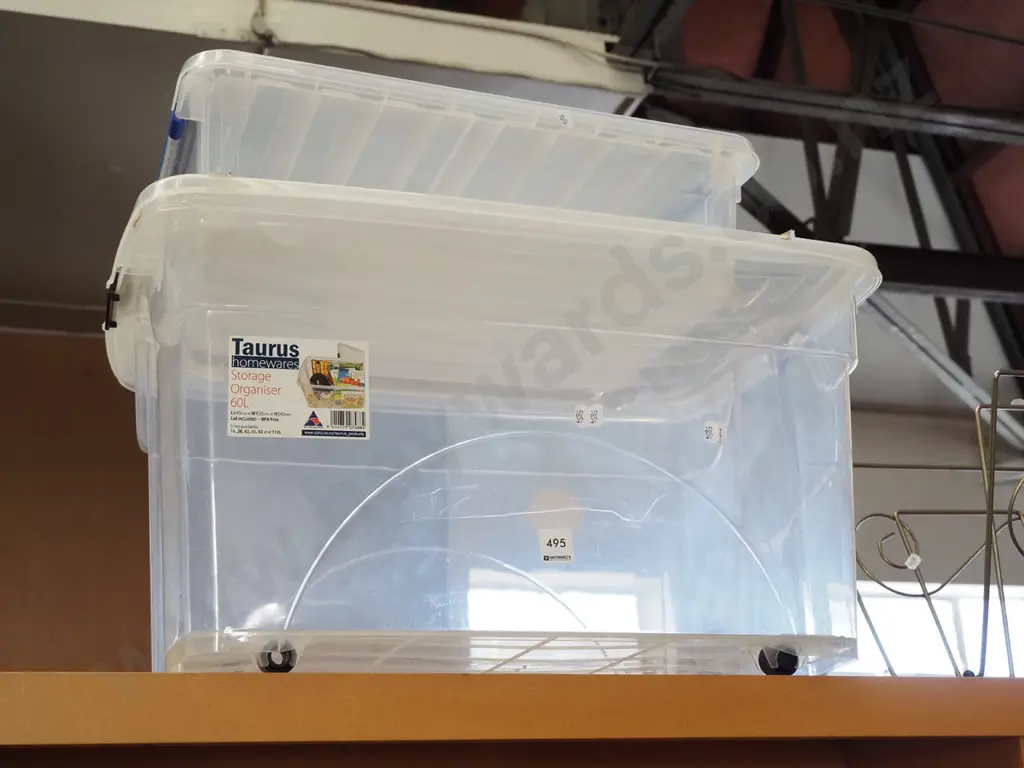 2x plastic storage containers Image 1++