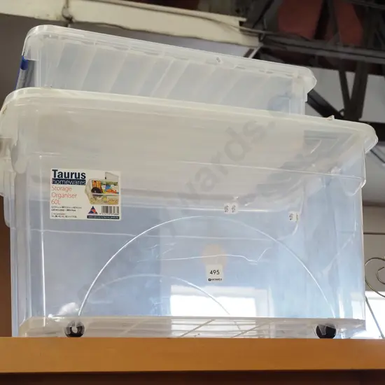 2x plastic storage containers