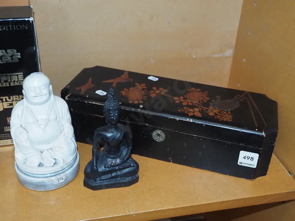 2x buddha figurines, lacquer trinket box with broken lock W325 Image 1++