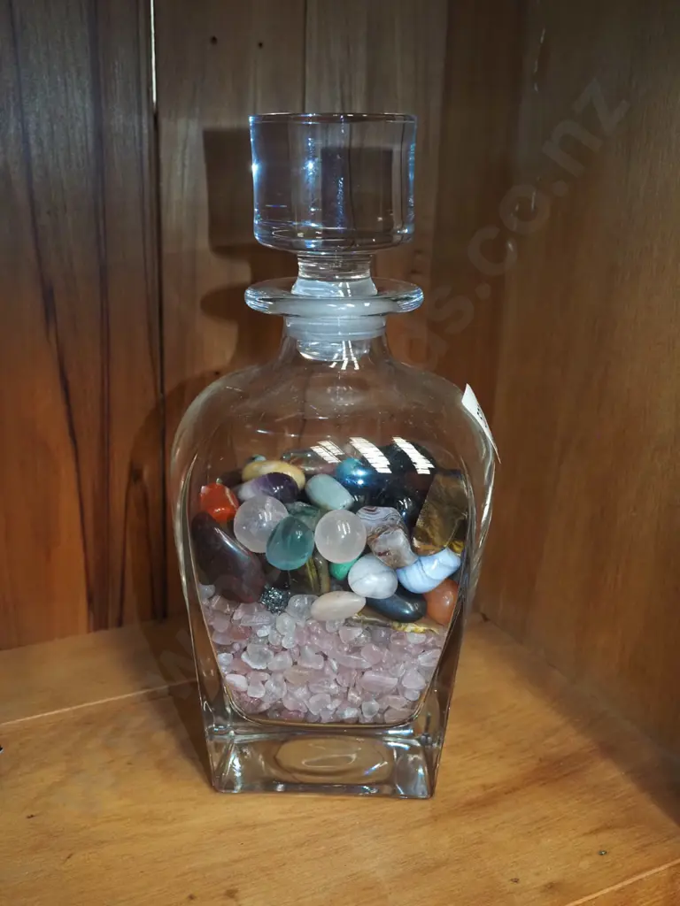 crystal decanter of polished stones H220 Image 1++