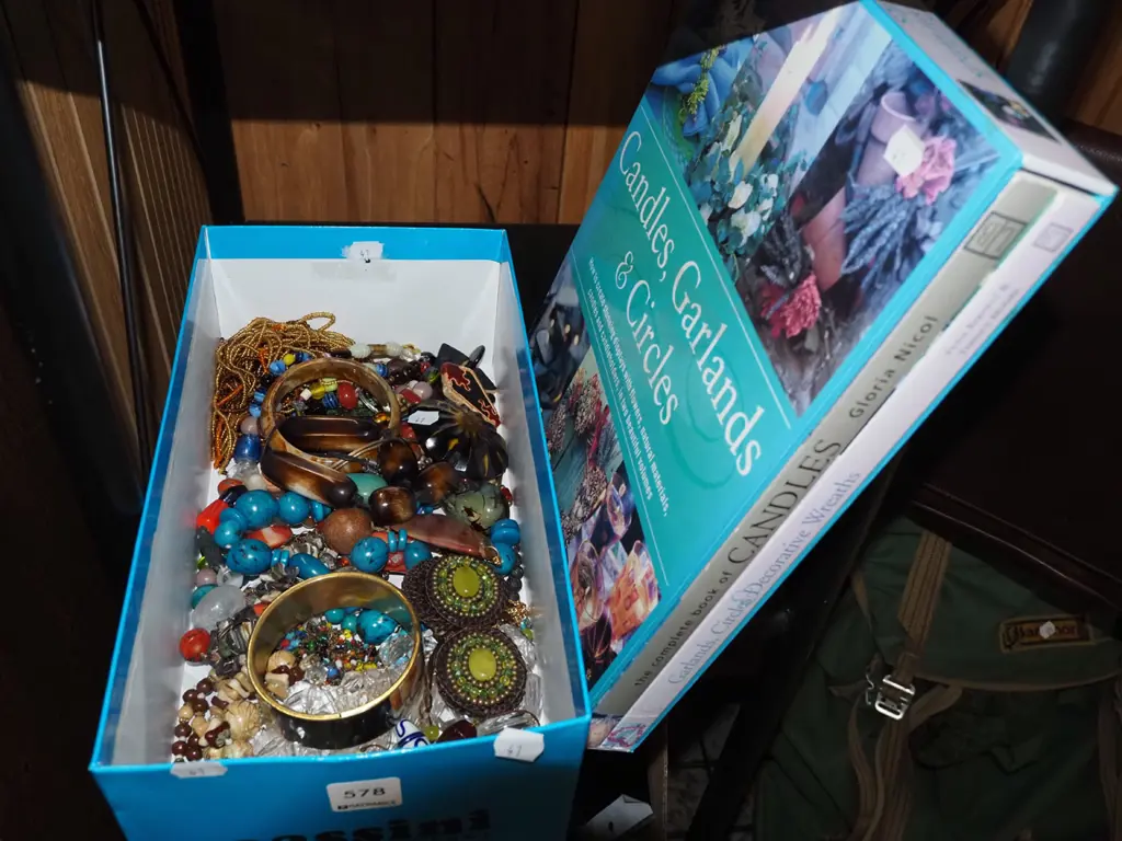 box of costume jewellery Image 1++