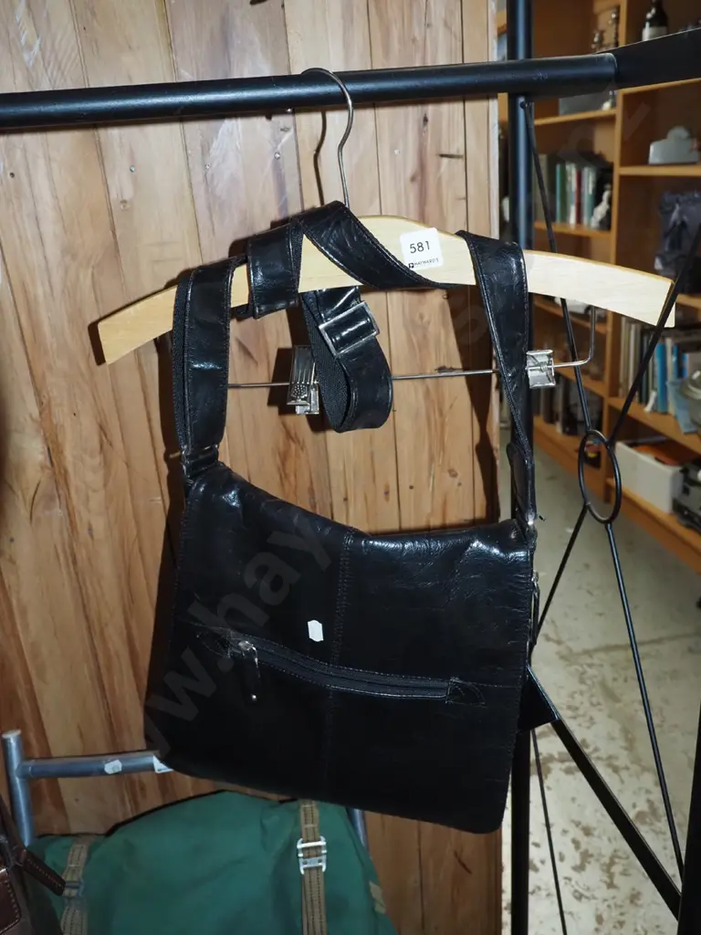 black leather hand bag Image 1++