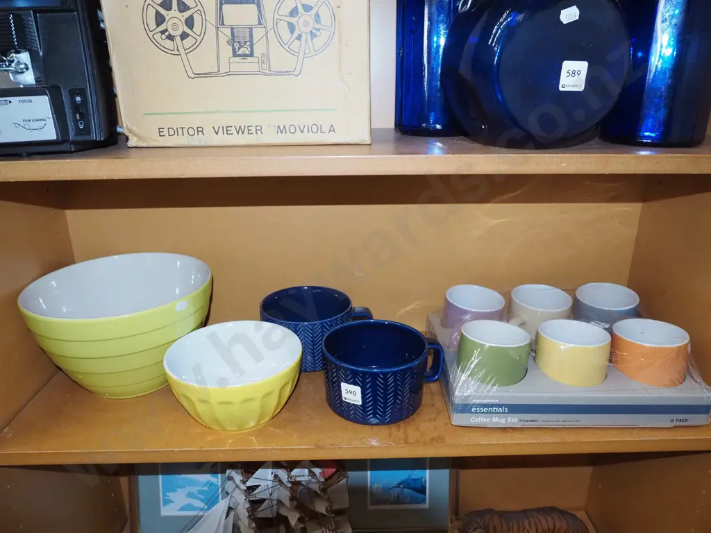 shelf: mixing bowls, soup mugs, as new set of 6 coffee mugs Image 1++