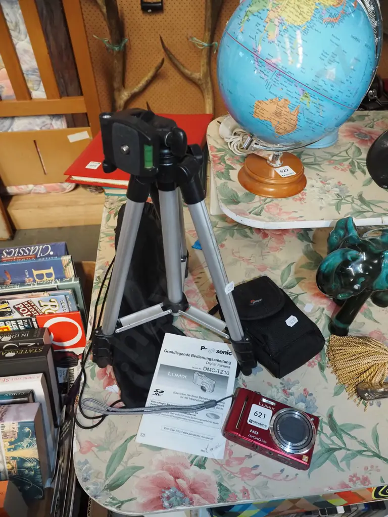 Lumix TZ-10 digital camera, case and small tripod Image 1++