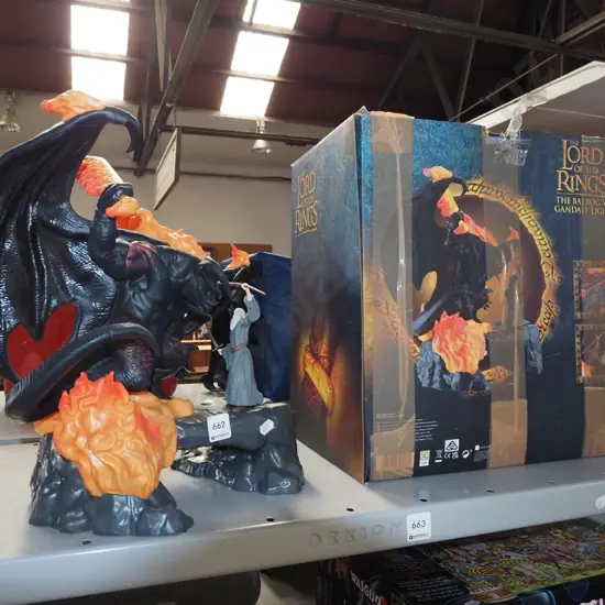 boxed Lord of the Rings Balrog vs Gandalf H360