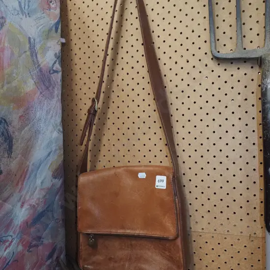 leather hand bag 