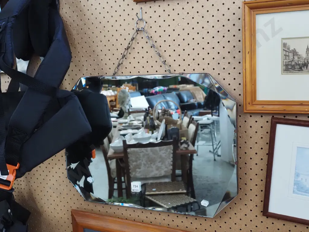 bevelled egde retro wall mirror Image 1++