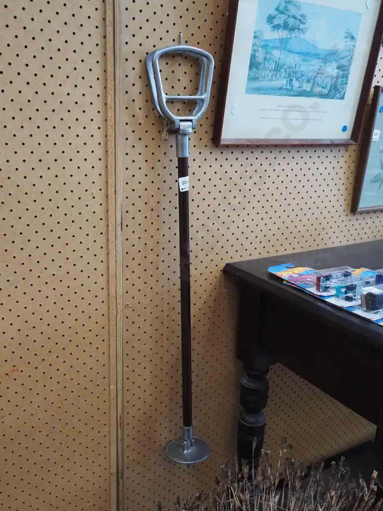 shooting stick Image 1++