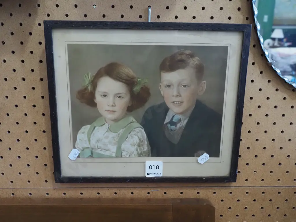 framed photo portrait - children Image 1++