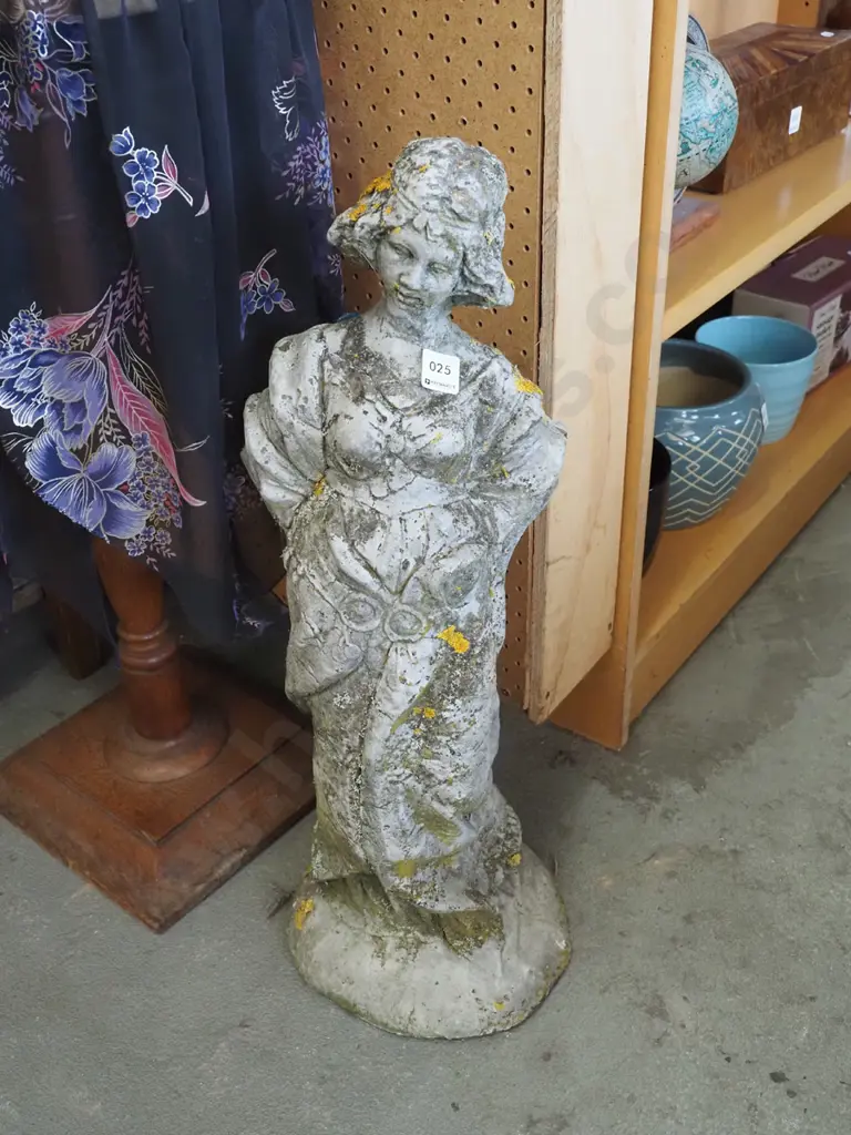 concrete garden statue - woman H680 Image 1++