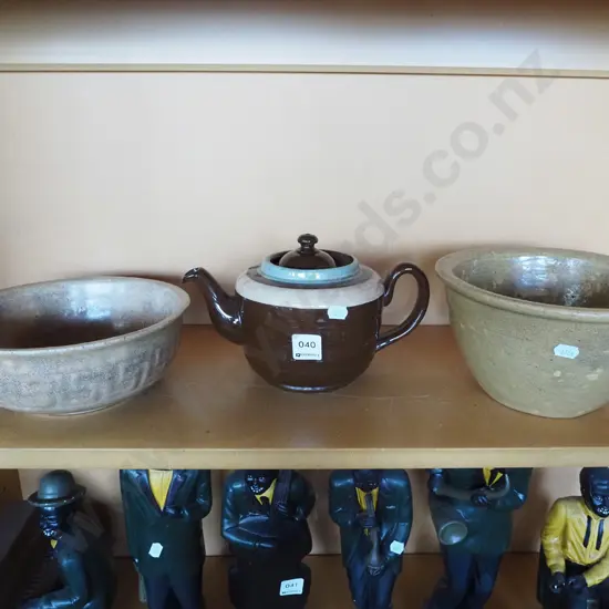 mixing bowls, ceramic tea pot